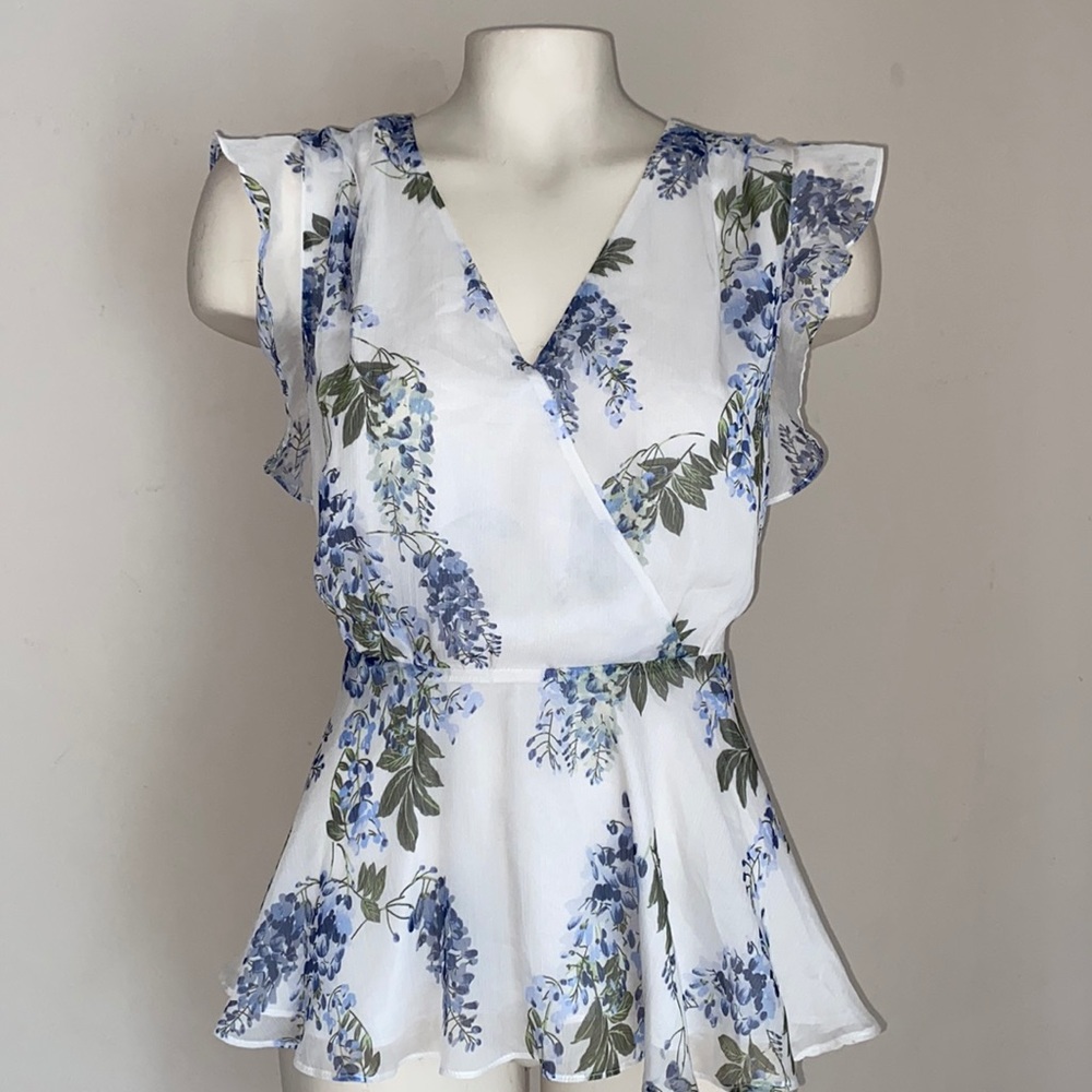 Vince Camuto floral peplum blouse PMedium NWT